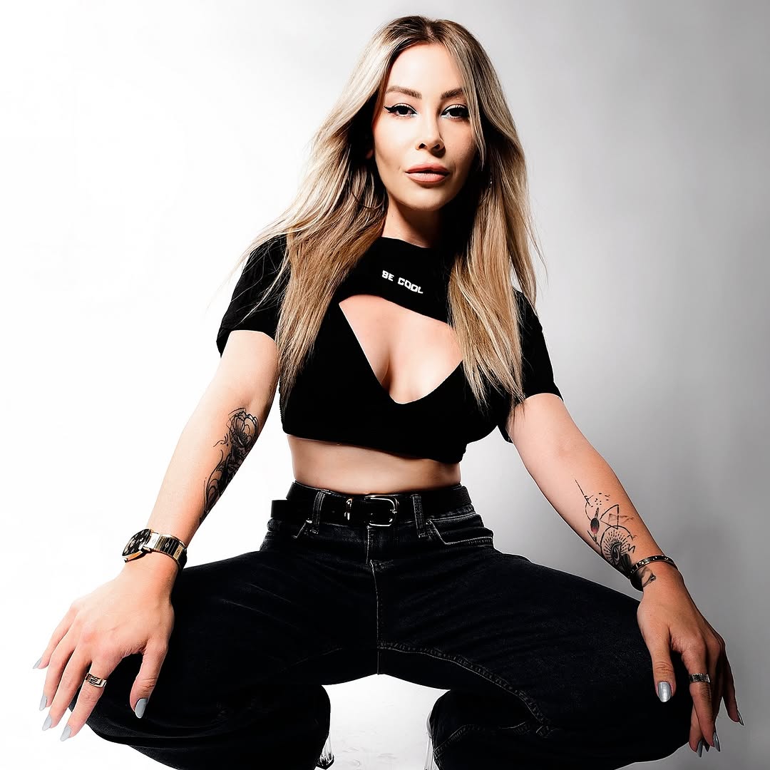 Kubra Karen Editorial 1