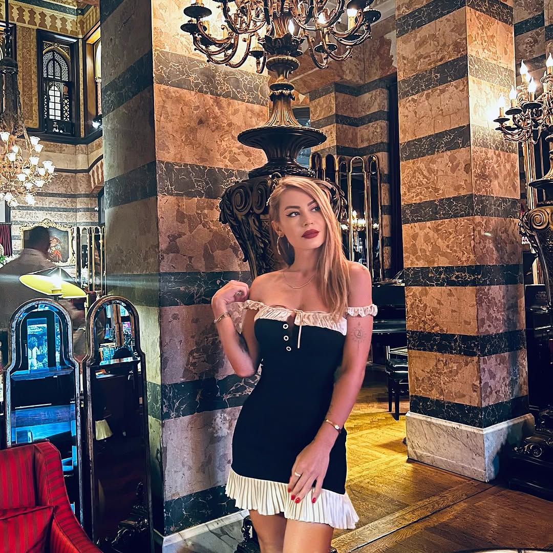 Kubra Karen Editorial 3